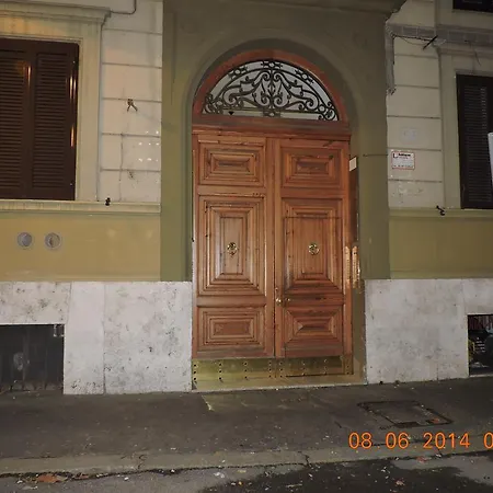 Living Ottaviano Rome
