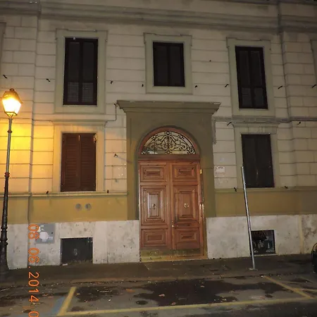 Living Ottaviano * Rome